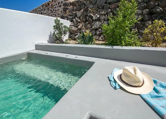 Apanomeria Boutique Hotel 3*