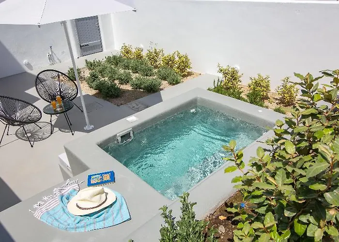 Apanomeria Boutique 3*