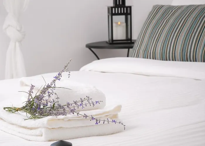 Apanomeria Boutique 3* Oia (Santorini)