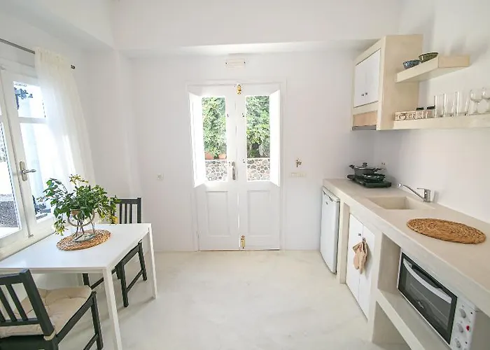 Apanomeria Boutique Hotel